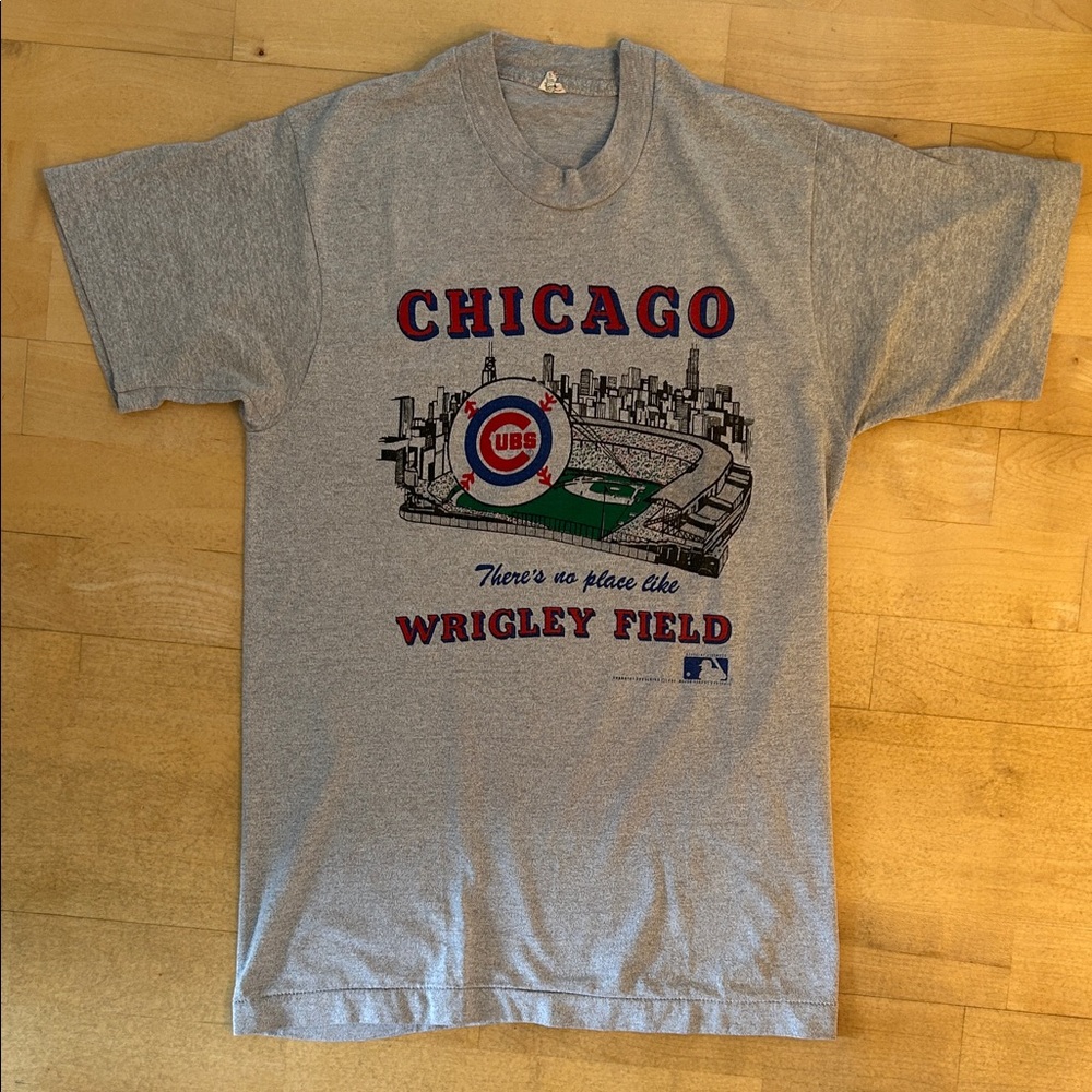 Vintage Chicago Cubs Wrigley Field Gray Graphic Tee